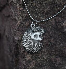 1pcs Animal necklace Little cute Hedgehog Necklace Girlfriend Birthd gift
