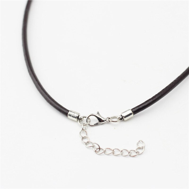 Sandrine Vintage Retro 3mm Leather Short Collar Choker Necklace For Women Handmade DIY Beads Retro Vintage Charms Necklace Gift