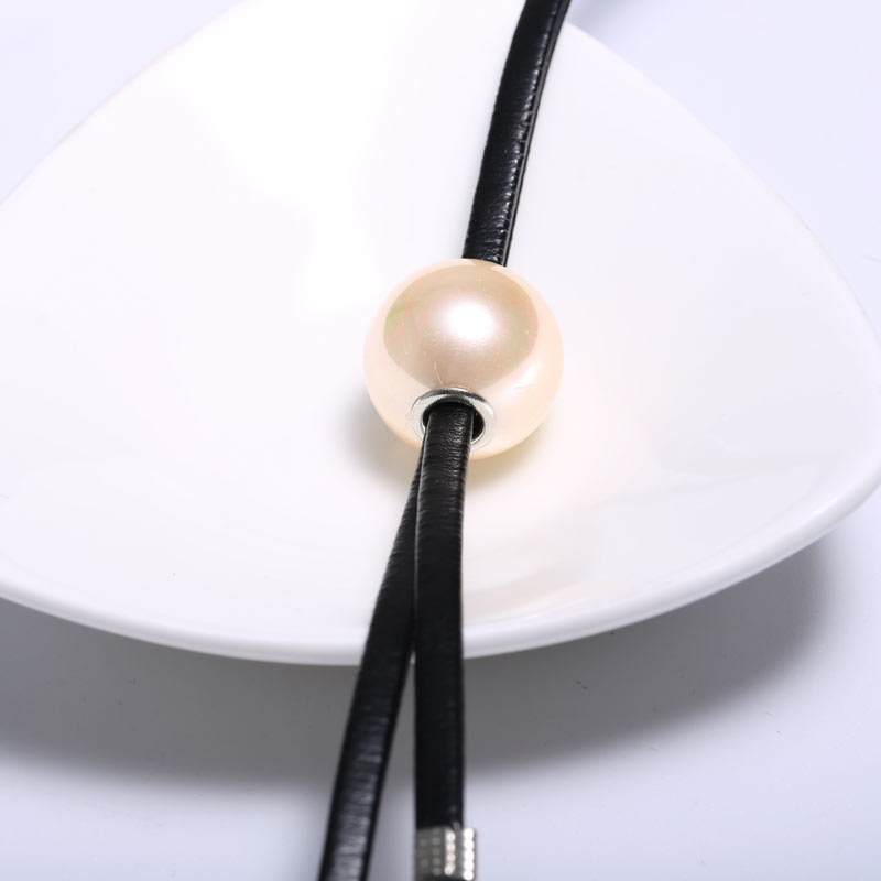 Shell Beads Long Sweater Chain Can Adjust The Length Of 20 mm Diameter Shell Beads Bohemian Tassel Long Necklace Pendant