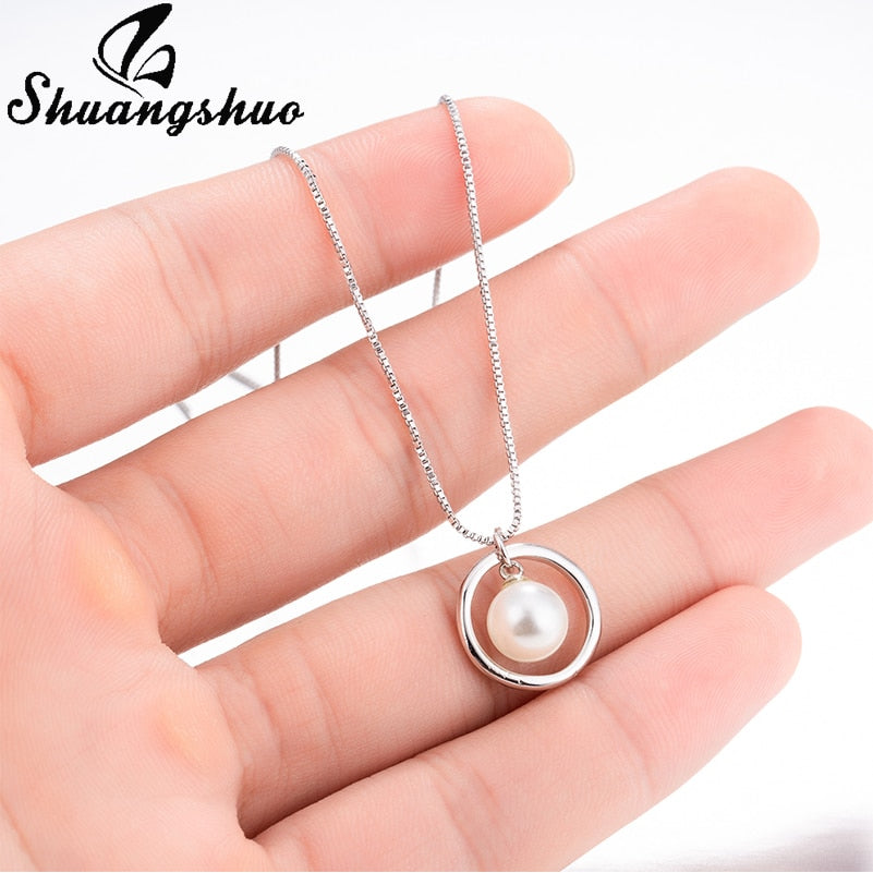 Circle Pendant Necklace Round Necklace Women 2020 Geometric Jewelry Invisible Chain Necklace Pearl Pearl Jewelry Gift