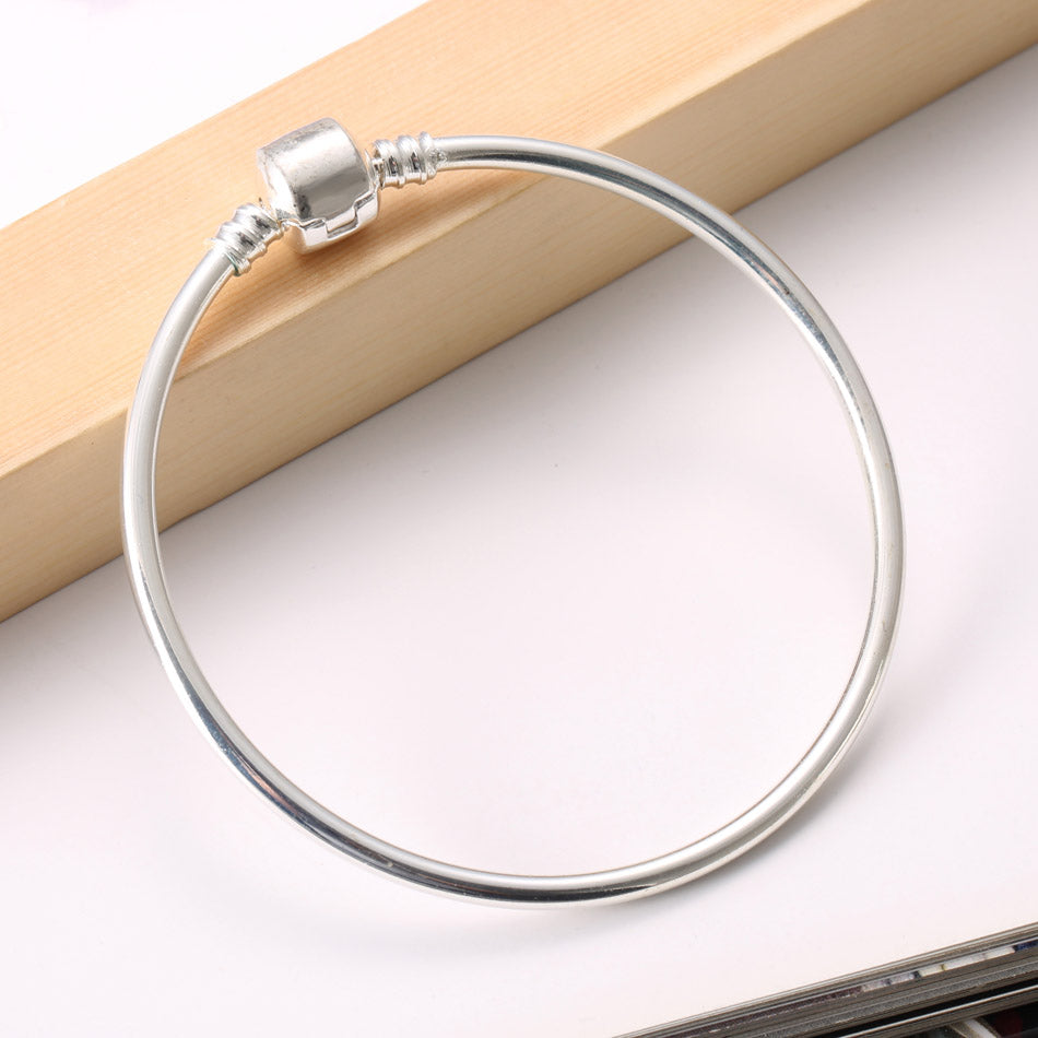 Silver Plated Bangle for Women Lady Jewelry Co Birthd Gift For Women Wedding Gift fit Lady Fine Jewelry Bead Charm