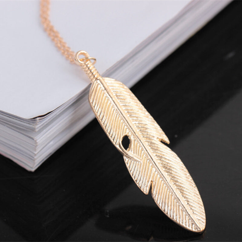 Simple Classic pendant Necklace Feather Necklace Long Sweater Chain Statement Jewelry choker Necklace for Women leaf Chocker