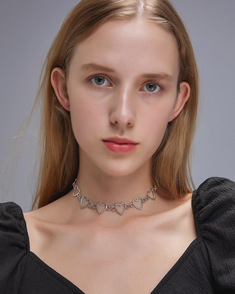 Simple Hollow Heart Chokers Necklace For Women Silver Color Short Chain Necklace Hip-Hop Collier Jewelry Gifts Accessories