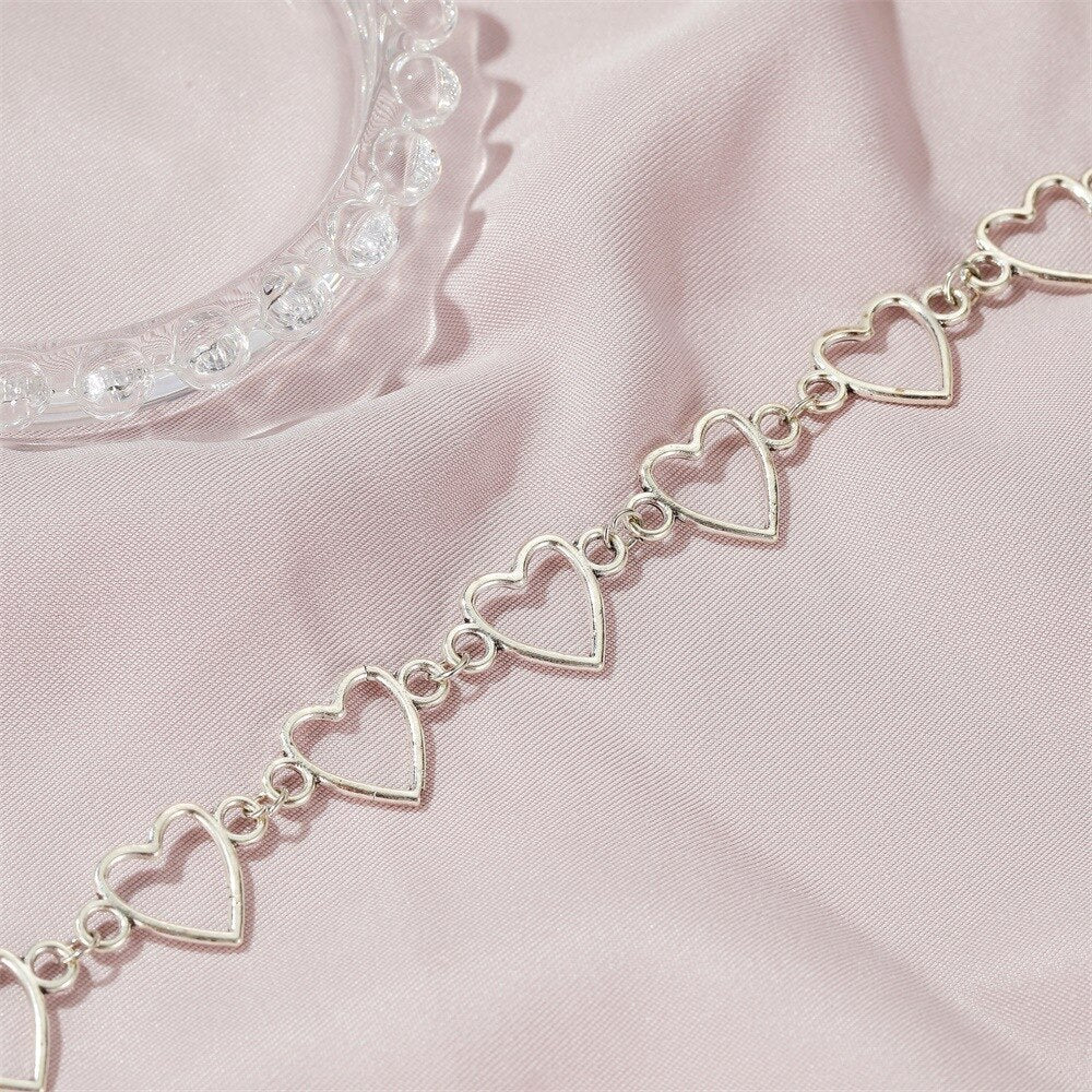 Simple Hollow Heart Chokers Necklace For Women Silver Color Short Chain Necklace Hip-Hop Collier Jewelry Gifts Accessories