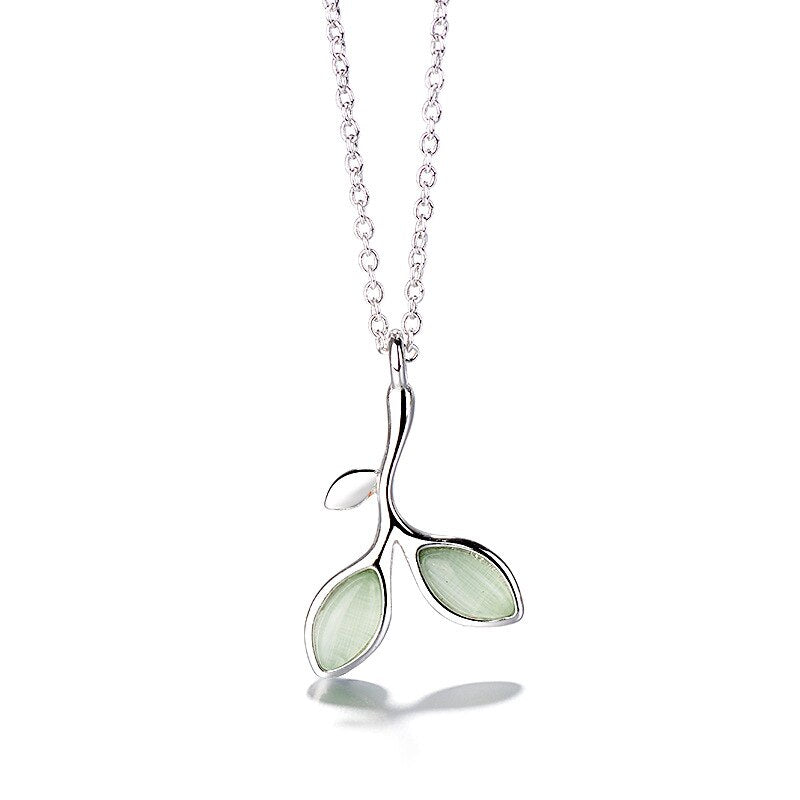 Simple Korean Female Collares Silver color Cat's Eye Stone Leaf Green Leaf Pendant Necklace for Women Collarbone Jewelry