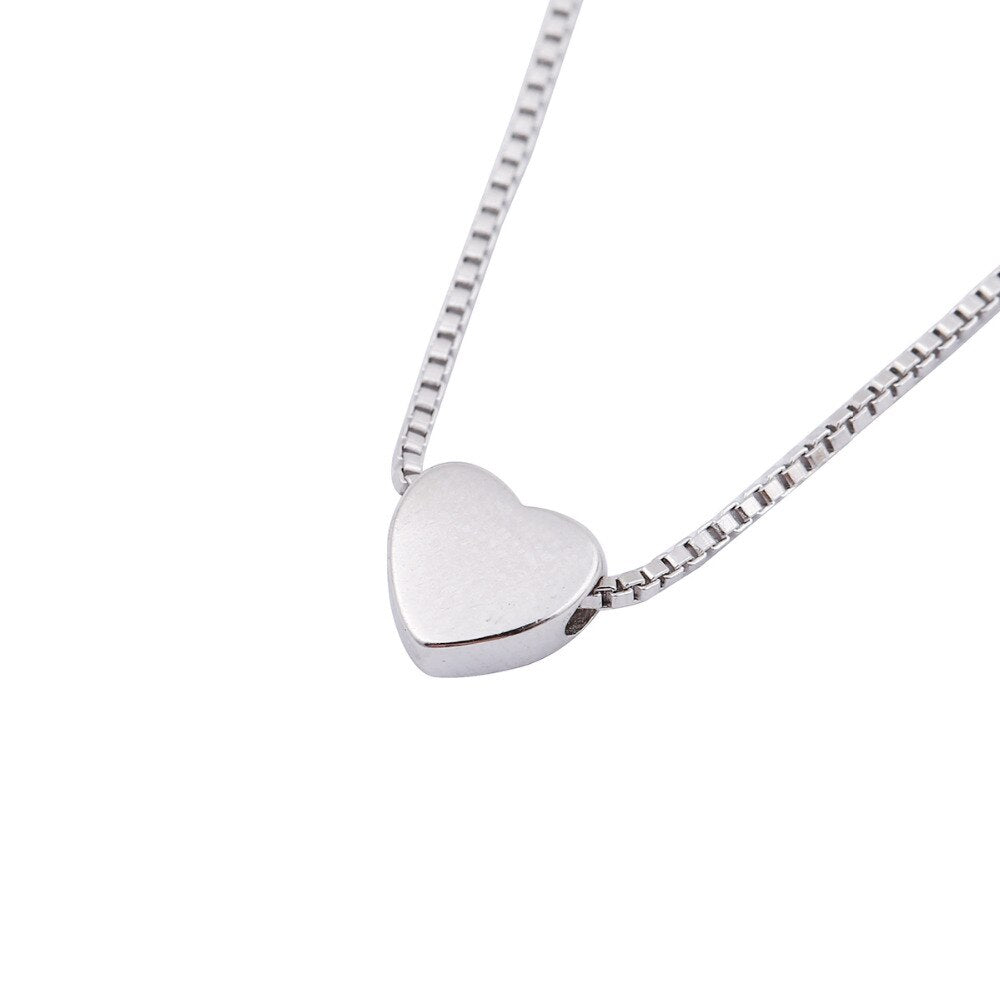 Simple Silver Color Love Heart Necklaces Pendants for Women Chokers Necklaces Charms Bohemian Party Jewelry Gifts