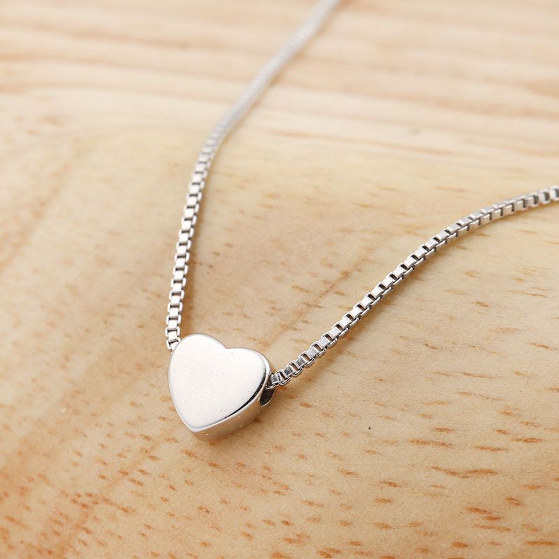 Simple Silver Color Love Heart Necklaces Pendants for Women Chokers Necklaces Charms Bohemian Party Jewelry Gifts