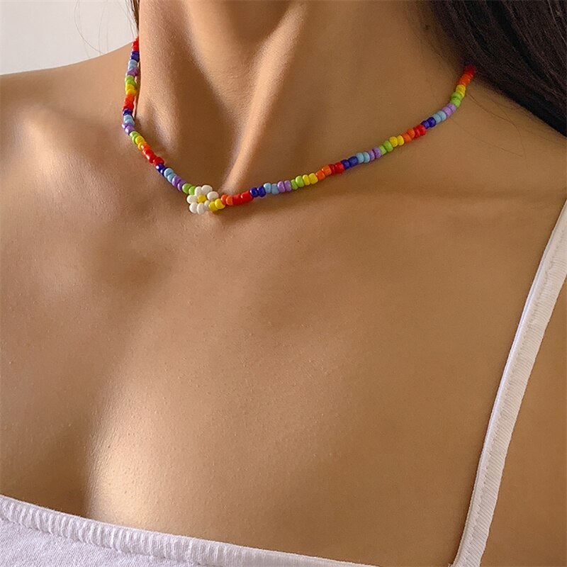 Simple Sweet Design Holiday Style Woven Rice Bead Necklace Bohemian INS Small Daisy Flower Necklace Female Suitable For Party