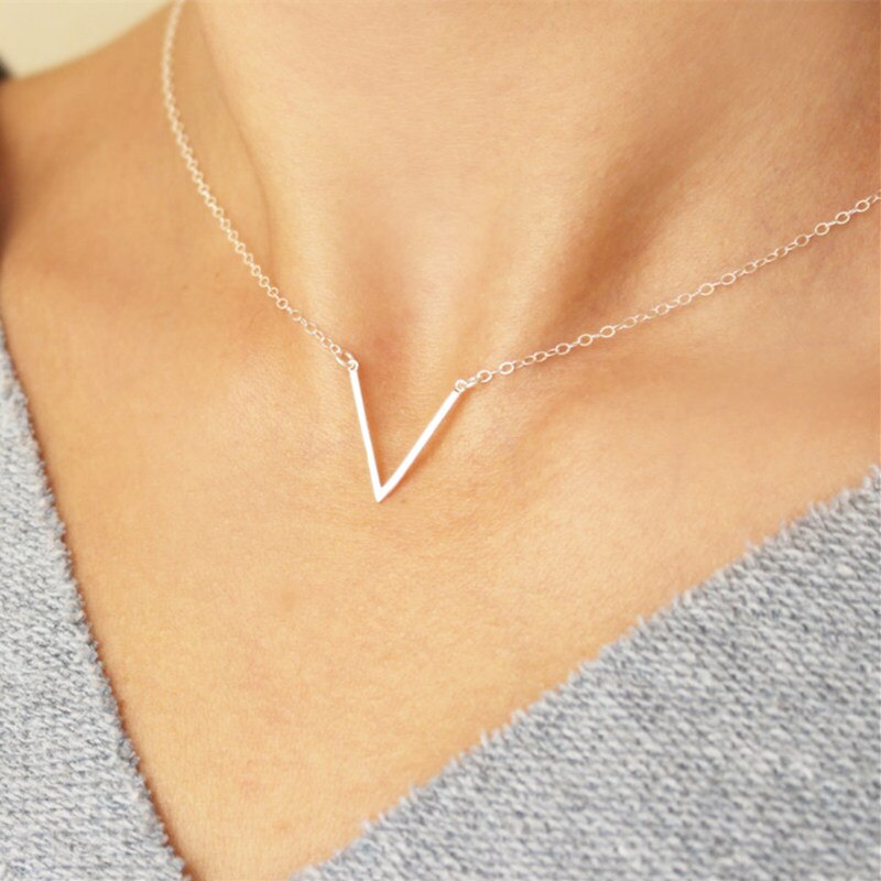 Simple V Letter shape Choker Necklace vintage Korean Style Hollow collana Kolye Bijoux Collares Mujer gargantilha Collier Femme