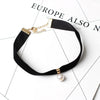Simple Vintage Velvet Pearl Choker Short Black Clavicle Collar Necklace Gothic Chokers Necklaces for women