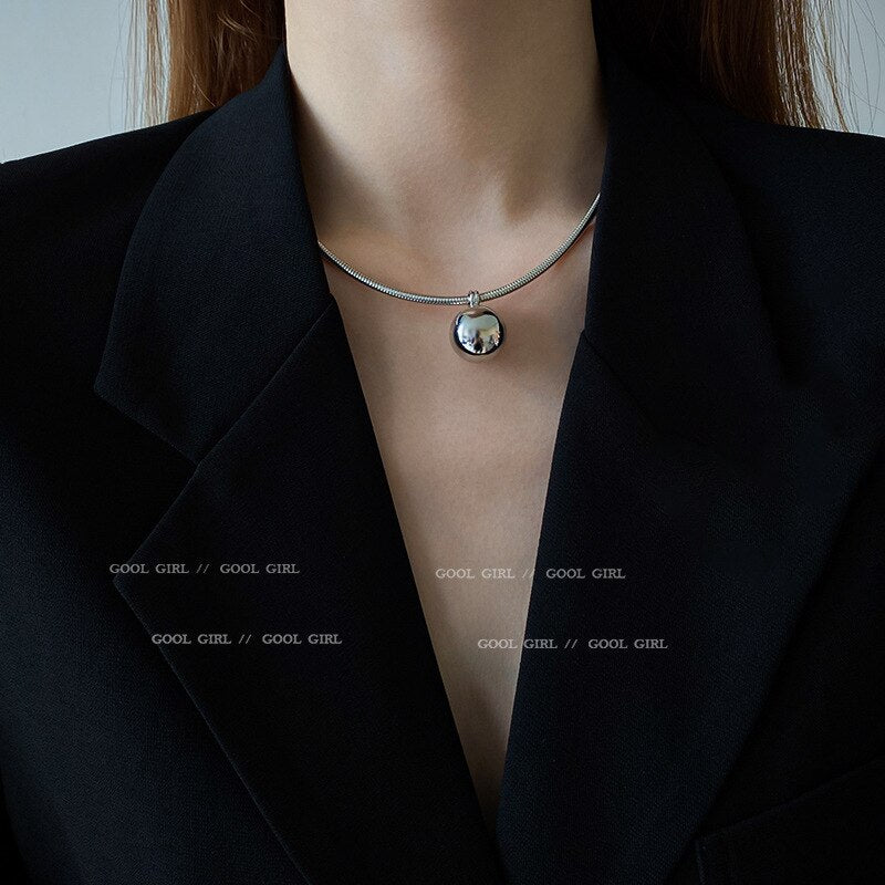 Simple geometric ball pendant personality net red clavicle chain cold wind retro necklace female