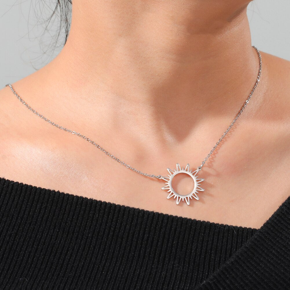 Skyrim Stainless Steel Irregular Sun Pendent Necklace Women Geometric Powerful Neck Chain Necklaces Jewelry Trend Gifts