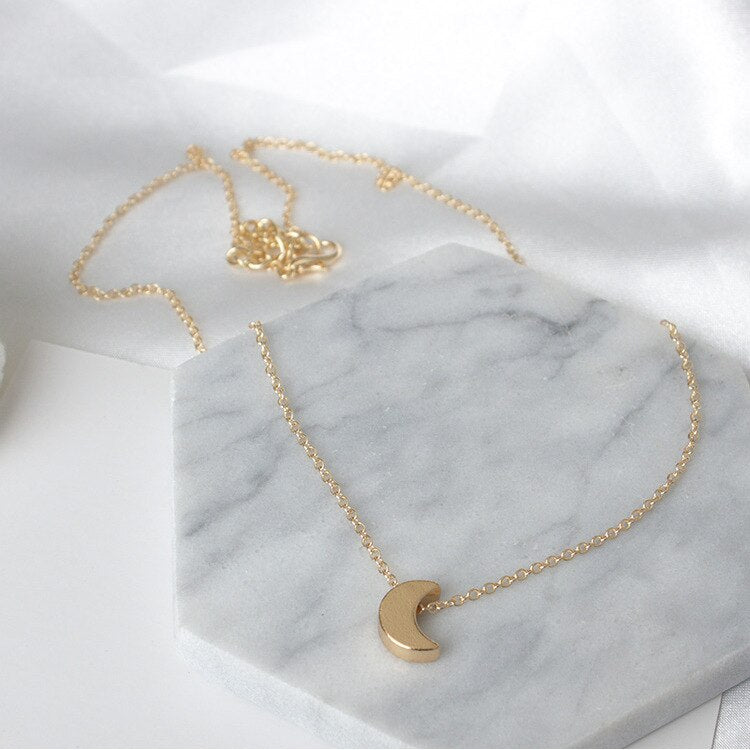 Small Heart Moon Star Choker Necklace for Women Gold/Silver Color Short Chain Love Pendant Collar Necklace Bohemian Jewelry Gift