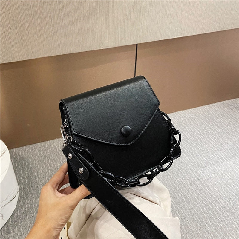 Solid Color Thick Chain Small PU Leather Crossbody Bags For Women 2022 Summer Shoulder Cross Body Bag Ladies Handbags