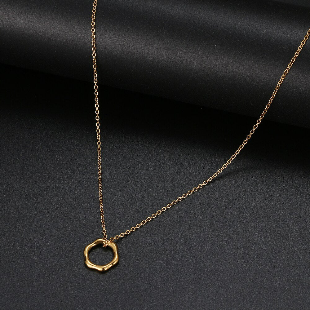 Stainless Steel Necklaces Vintage Openwork Flowers Occident  Choker Pendant Chain Necklace For Women Jewelry Party Gifts