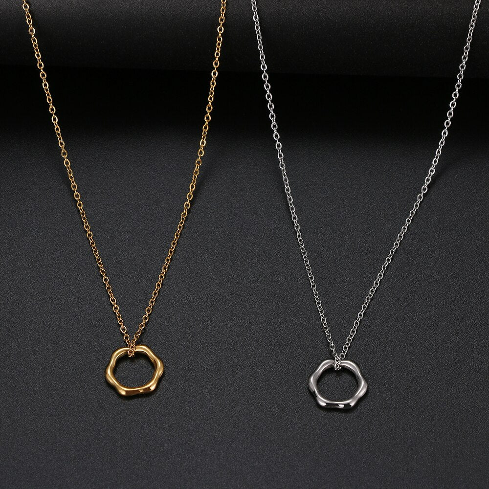 Stainless Steel Necklaces Vintage Openwork Flowers Occident  Choker Pendant Chain Necklace For Women Jewelry Party Gifts