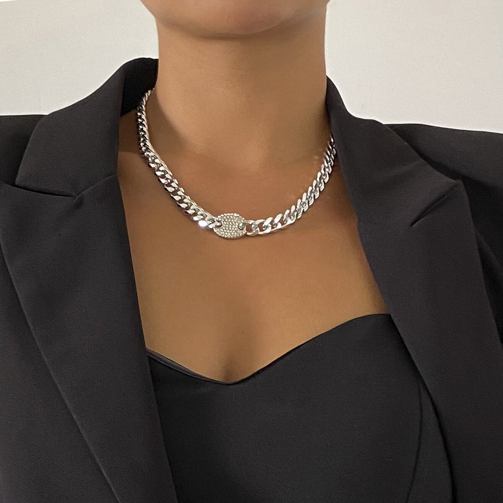 Statement Cuban Link Butterfly Choker Necklace Gold Color Crystal Clavicle Necklace for Women Cuban Chain Rhinestones Jewelry