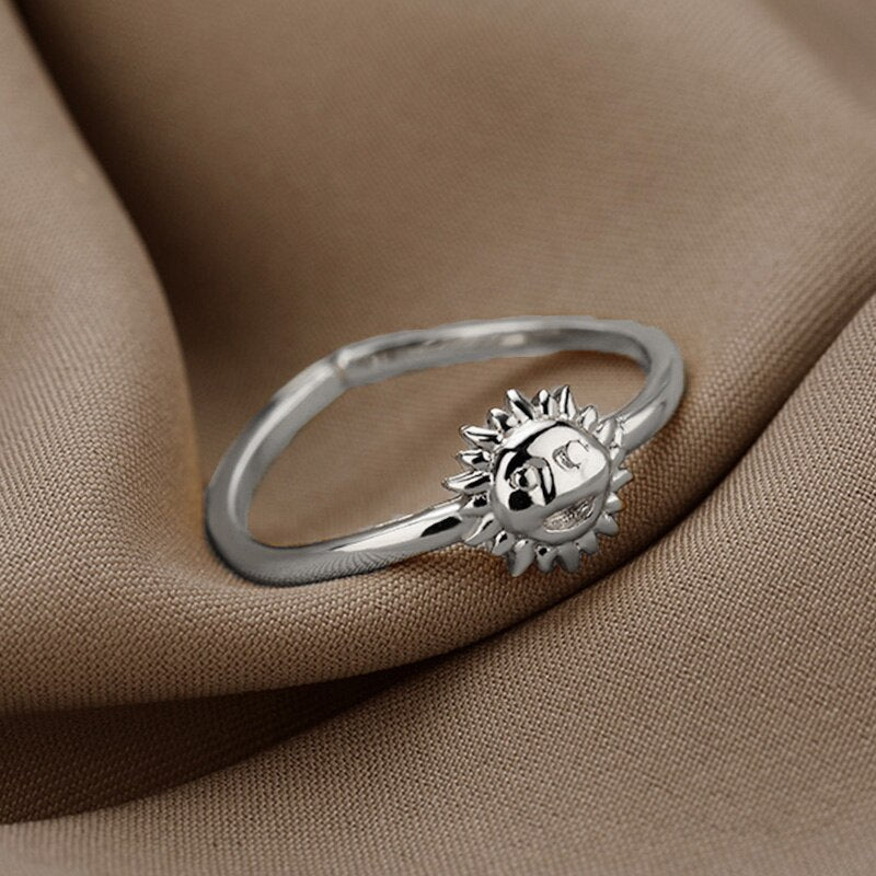 Sunflower Smiley Face Rings For Women Stainless Steel Gold Sun Face Finger Ring Vintage Aesthetic Jewelry Gift Anillos Mujer