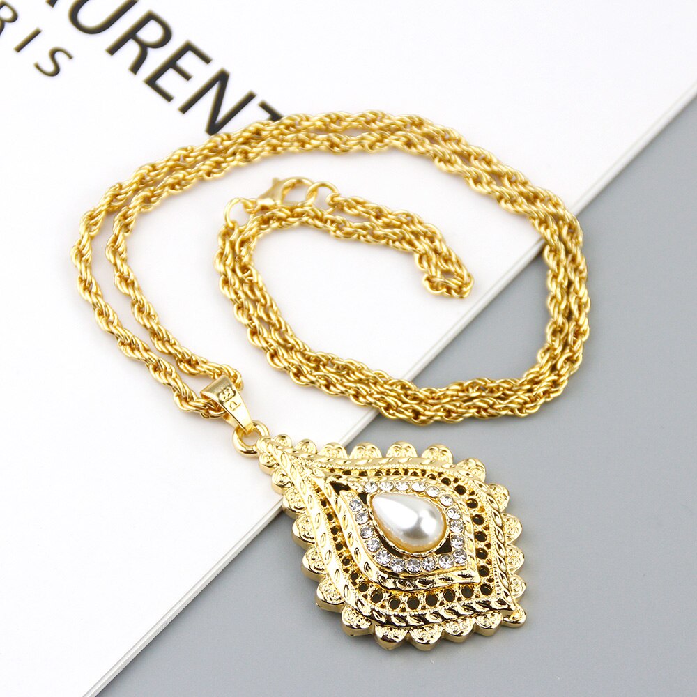Sunspicems 2021 Chic Morocco Women Crystal Pendant Necklace Gold Color Rhinestone Arabic Ethnic Banquet Wedding Jewelry Gift