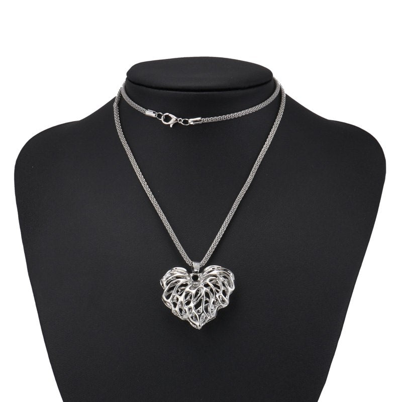 New Fashion Hollow Big Love Heart Pendant Necklaces for Women Simple Style Silver Color Valentine's D Jewelry Gifts