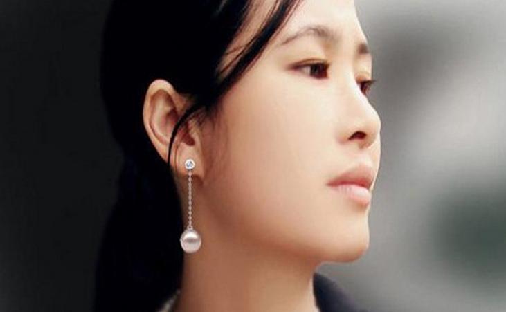 The New Long Tassels Ms. Crystal Earrings Freshwater Pearl Earrings Fashion Personality Lovely Silver Jewelry High-end Models