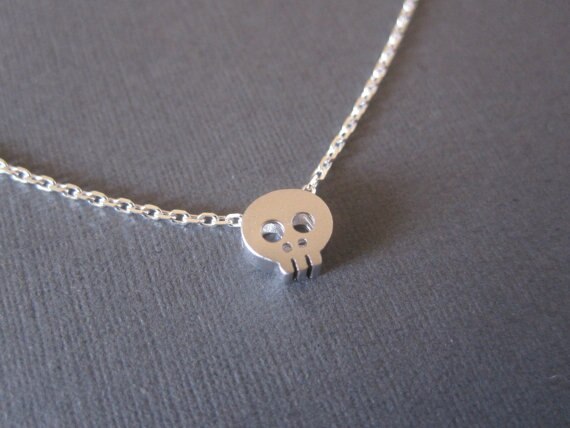 Tiny Sugar Skull Necklace Cute Skeleton Necklace Simple Animal Skull Face Head Necklaces for women UFO Alien pendant Jewelry