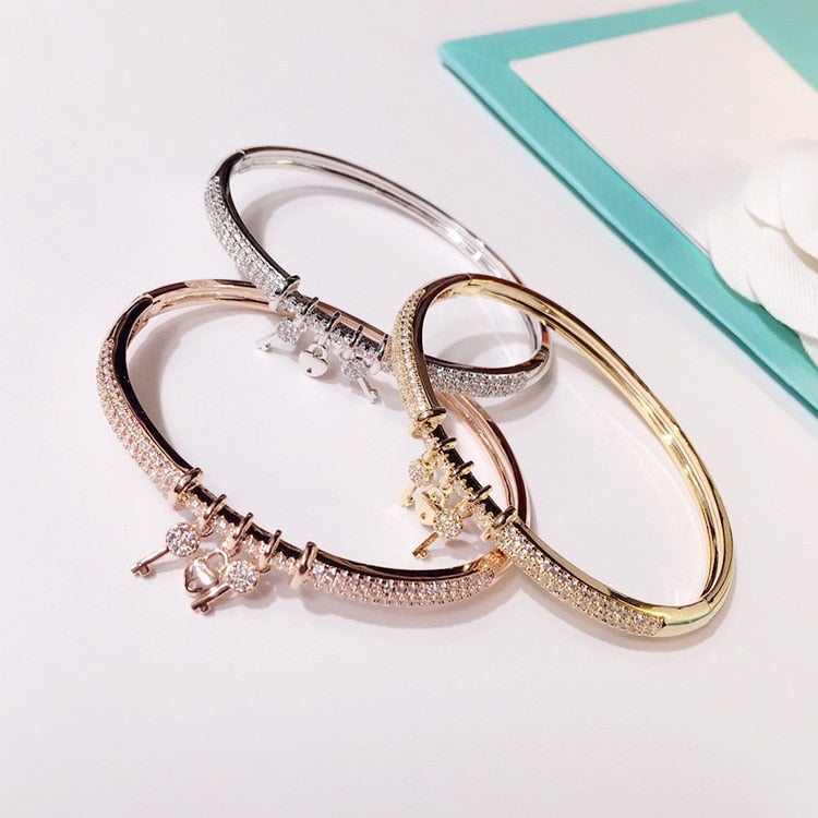 Top design Brand European and American charming heart key lock pendant bracelet Bangles fine jewelry with full drill cz stons
