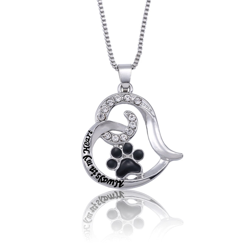 Trendy Pet Dog Claw Love Heart Pendant Necklace Women Carved Always In My Heart Enamel Black Paw Footprint Necklaces Collares