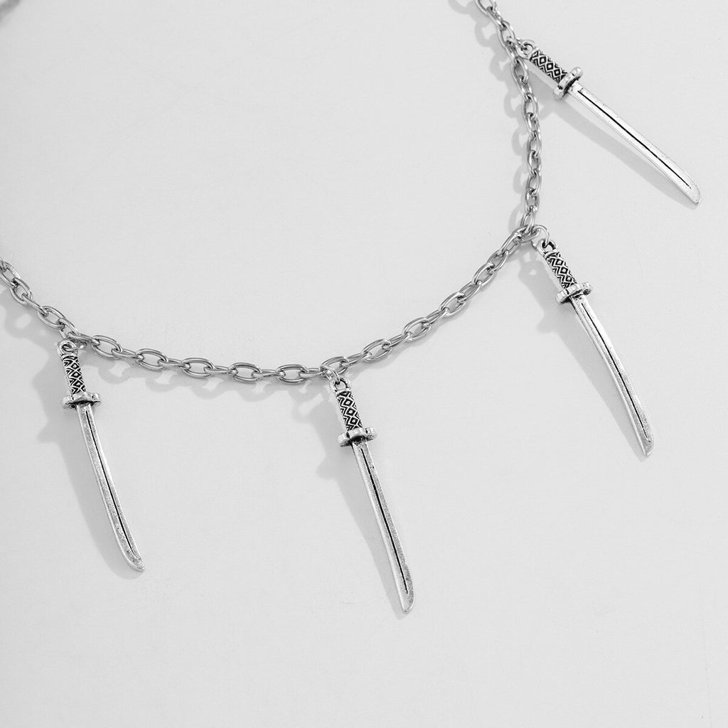 VEEMY Hip Hop Punk Sword Pendant Necklace Gothic Vintage Clavicle Chain Choker for Women Statement Jewelry
