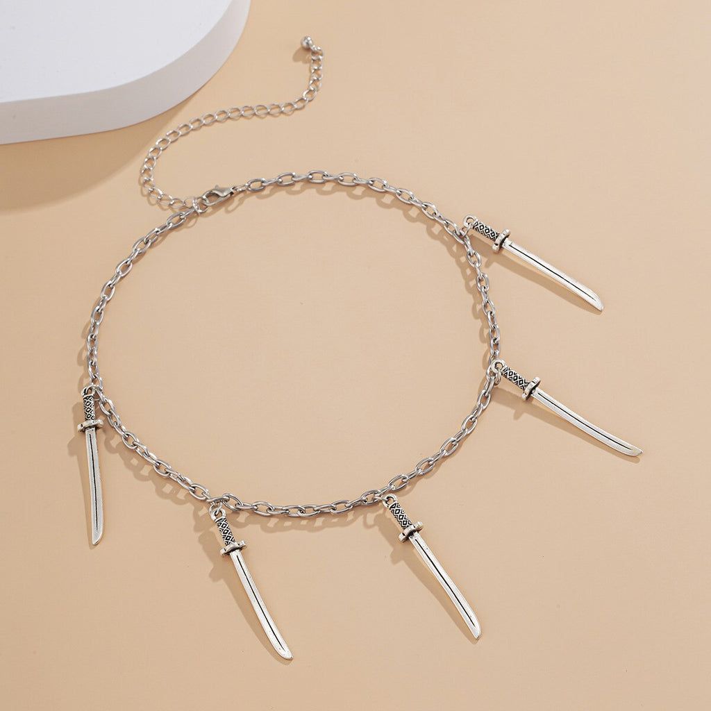 VEEMY Hip Hop Punk Sword Pendant Necklace Gothic Vintage Clavicle Chain Choker for Women Statement Jewelry
