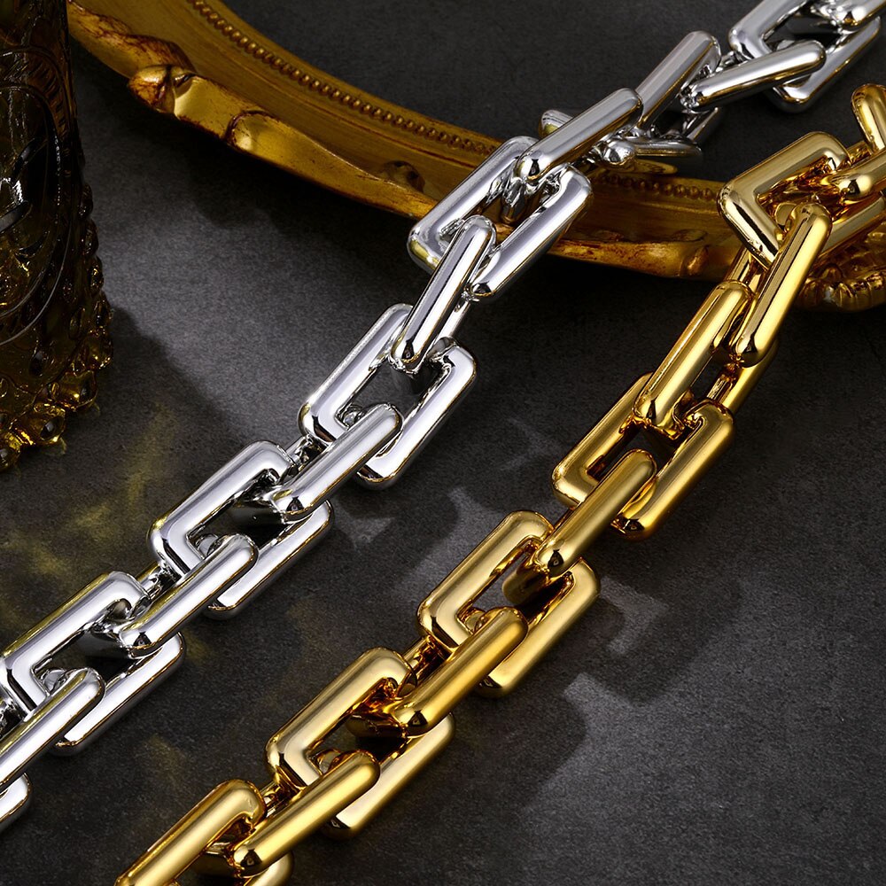 VKME Punk Large Chunky Chain Necklace Collar for Women Men Vintage Thick Gig Chain Choker U Shape Lock Necklaces Party Jewelry