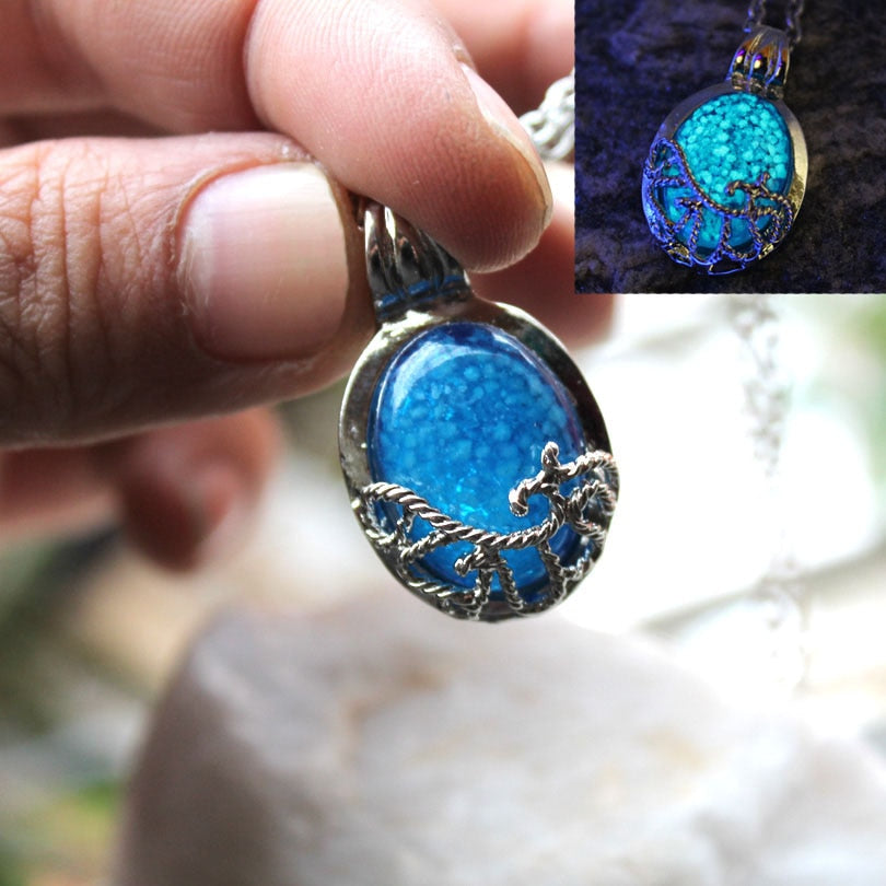 Vampire necklace luminous stone Katherine Pierce moonstone Pendants Necklaces GLOW in the DARK amulet Sweater Chain