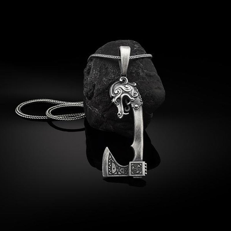 Viking Elements Human Chain Necklace Tree of Life Tomahawk Pendant Necklace Men's Vintage Pirate Necklace Hanging on the Neck