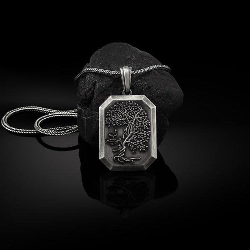 Viking Elements Human Chain Necklace Tree of Life Tomahawk Pendant Necklace Men's Vintage Pirate Necklace Hanging on the Neck