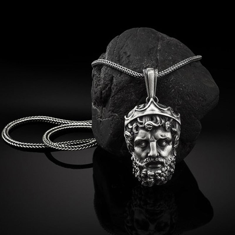 Viking Elements Human Chain Necklace Tree of Life Tomahawk Pendant Necklace Men's Vintage Pirate Necklace Hanging on the Neck