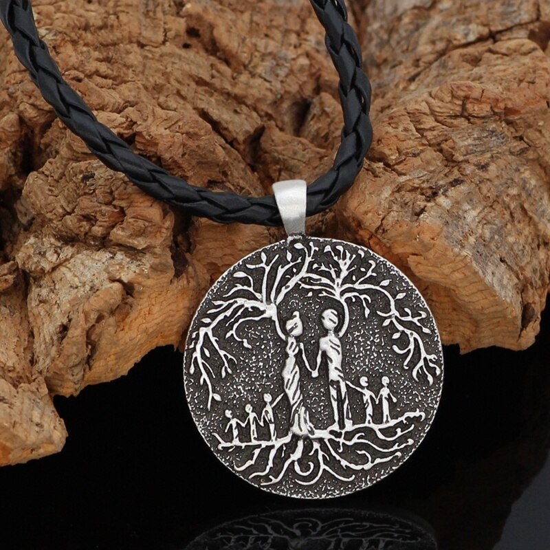 Viking Jewelry Tree of Life Family Round Pendant Necklace Men's Women's Necklace Retro Metal Accessories Party Jewelry