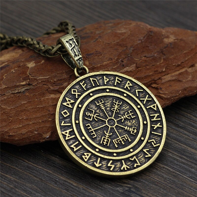 Viking Norse Helmet Horror In Runic Circle Necklace Magical Staves scandinavian Compass Rune Amulet Collier Pendant With Chain