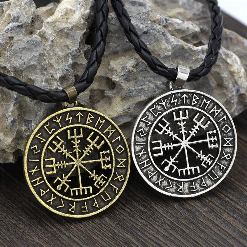 Viking Norse Helmet Horror In Runic Circle Necklace Magical Staves scandinavian Compass Rune Amulet Collier Pendant With Chain