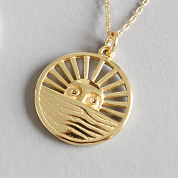 Vintage 925 Sterling Silver Hollow Sun Necklace Wheel Round Pendant Jewelry for Women