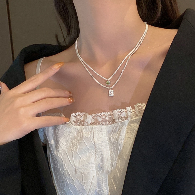 Vintage 925 Sterling Silver Necklace Sparkling Clavicle Chain Green Diamond Gypsophila Pendant Necklace Women's Wedding Jewelry