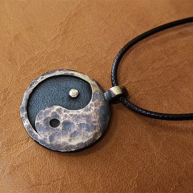 Vintage Ancient Looking Yin Yang Necklace Charm Pendant Necklaces for Women Men Party Jewelry Gifts Chinese Kongfu Man