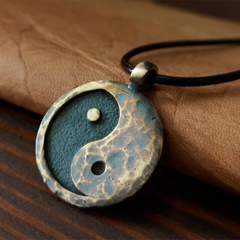 Vintage Ancient Looking Yin Yang Necklace Charm Pendant Necklaces for Women Men Party Jewelry Gifts Chinese Kongfu Man