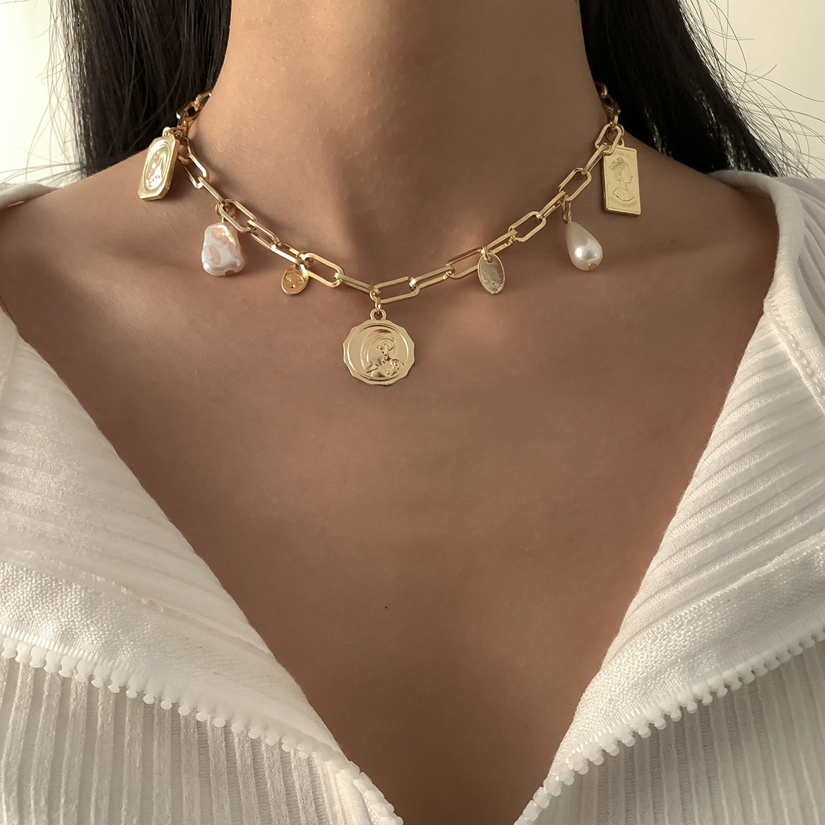 Vintage Bohemia Gold Coin Layered Chain Necklace For Women Irregular Pearl Sqaure Long Choker Collar Pendant Necklace