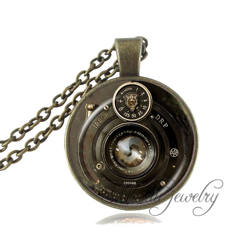 Vintage Camera Lens Choker Necklace Bronze Chain Camera Pendant Necklace Glass Dome Camera Lover Pendant Photographer Gift