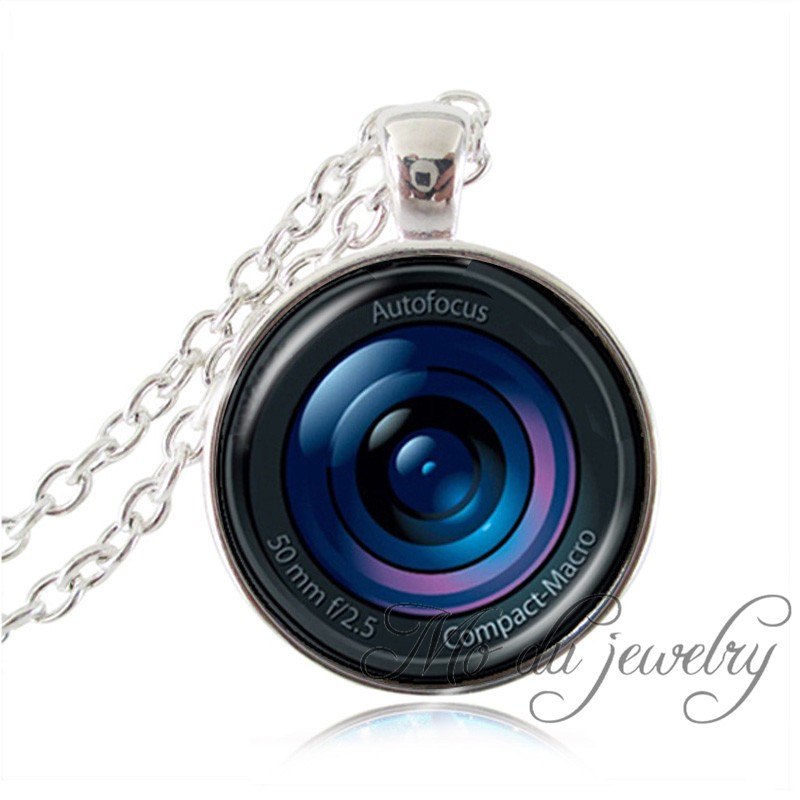 Vintage Camera Lens Choker Necklace Bronze Chain Camera Pendant Necklace Glass Dome Camera Lover Pendant Photographer Gift