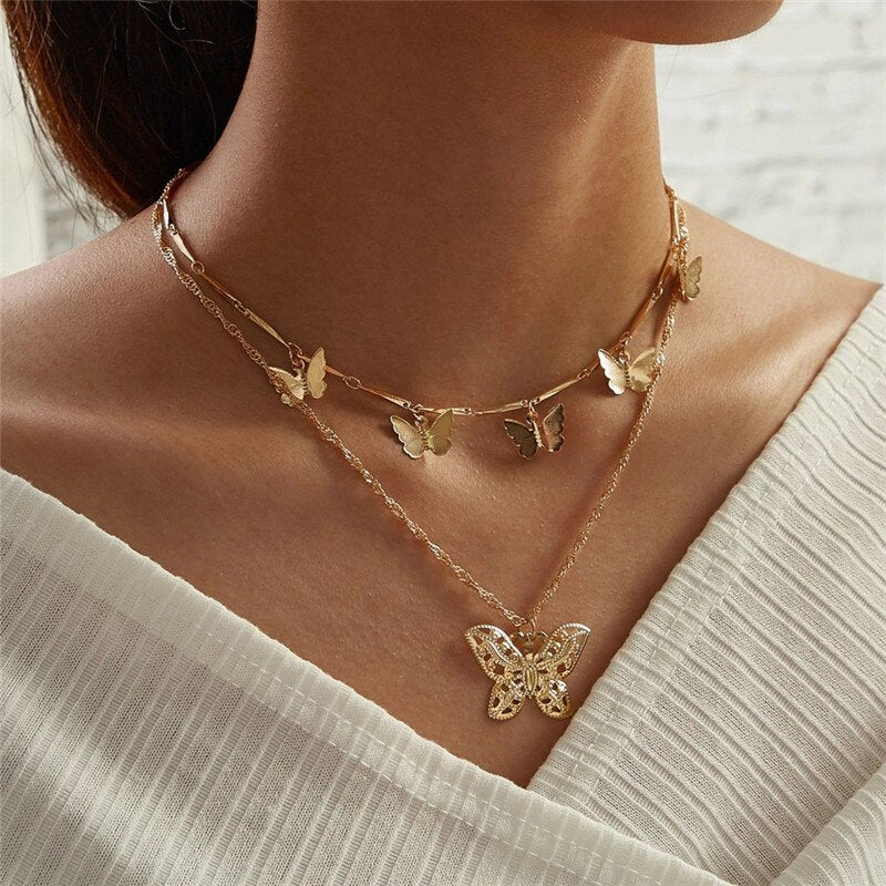 Vintage Carved Coin Thick Chain OT Buckle Necklace Bohemian Punk Metal Coin Collar Choker Necklace  Women Punk Jewelry