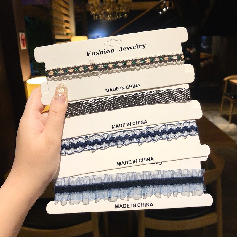 Vintage Gothic Velvet Girl Choker Necklaces Muti-layer Hollow Lace Short Necklaces Feather Ethnic Chain Neck Jewelry Women