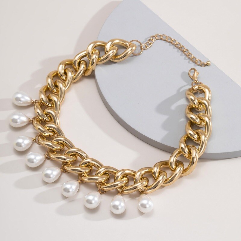 Vintage Imitation Pearl Pendant Water Drop Collar Necklace Exaggerated Heavy Metal Geometric Necklace Ladies Jewelry