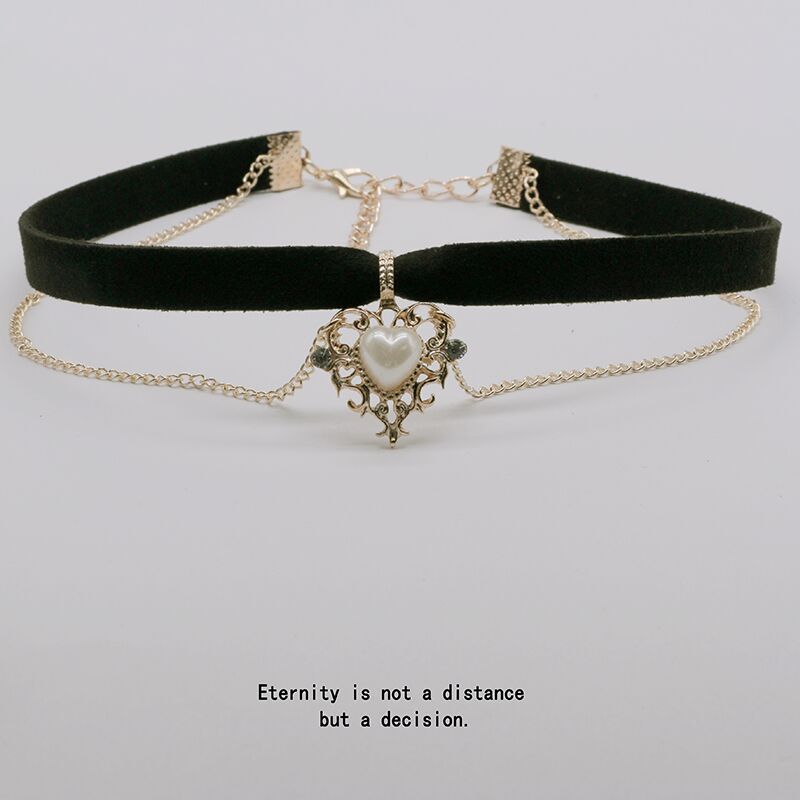 Vintage Kpop Velvet Black Choker Love Heart Pendant Imitation Pearls Short Chain Necklace for Women Girls Gifts Party