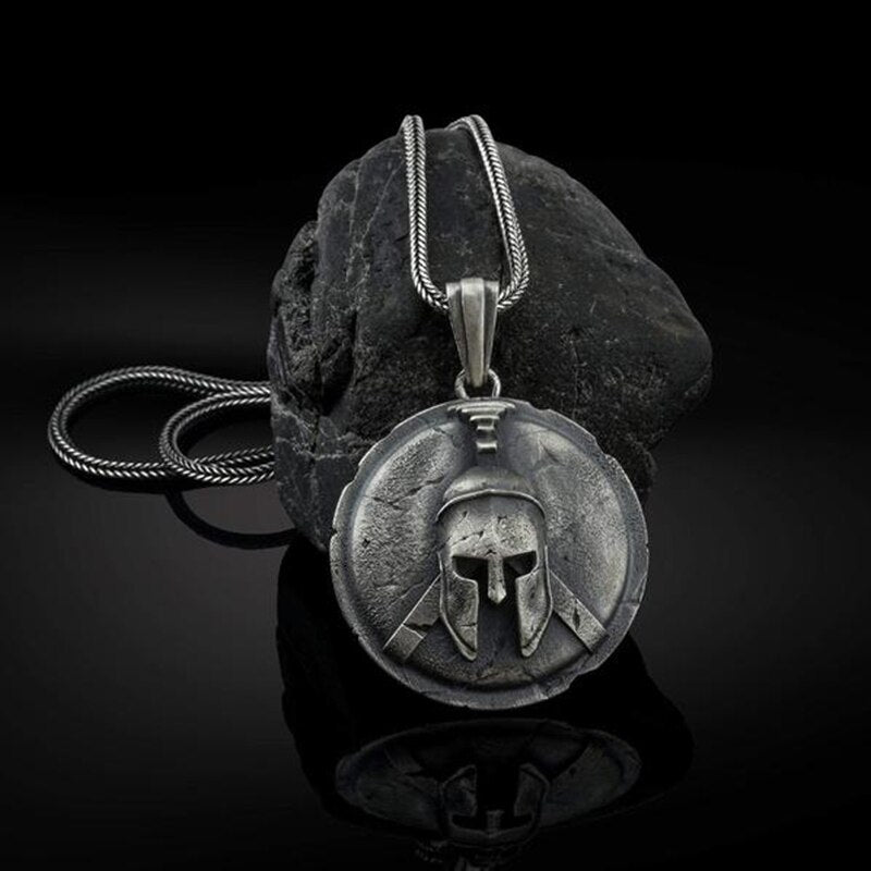 Vintage Men's Gothic Punk Skull Pendant Necklace Gothic Punk Viking Norse Rune Warrior Necklace HipHop Rock Biker Party Jewelry